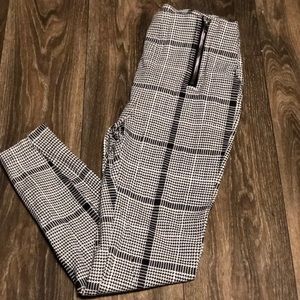 Rue 21 houndstooth pants